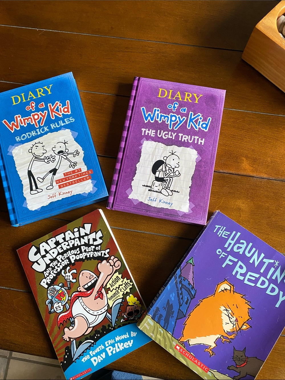 Lot 3-New Books Wimpy Kid Captain Underpants Perfect for gifts 1 Used